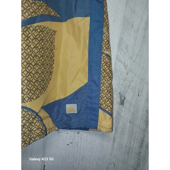 Quicksilver Men's Waterman Collection Boatd Shorts Size 34 Blue Yellow - Picture 2 of 5